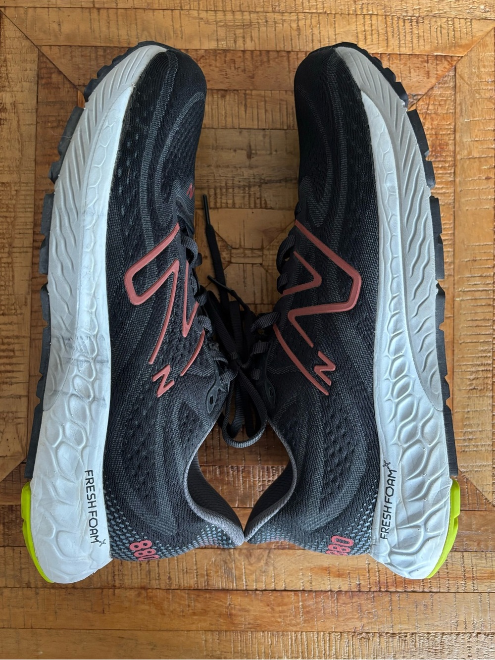 New Balance Men's 10.5 WIDE Fresh Foam X 880M13,